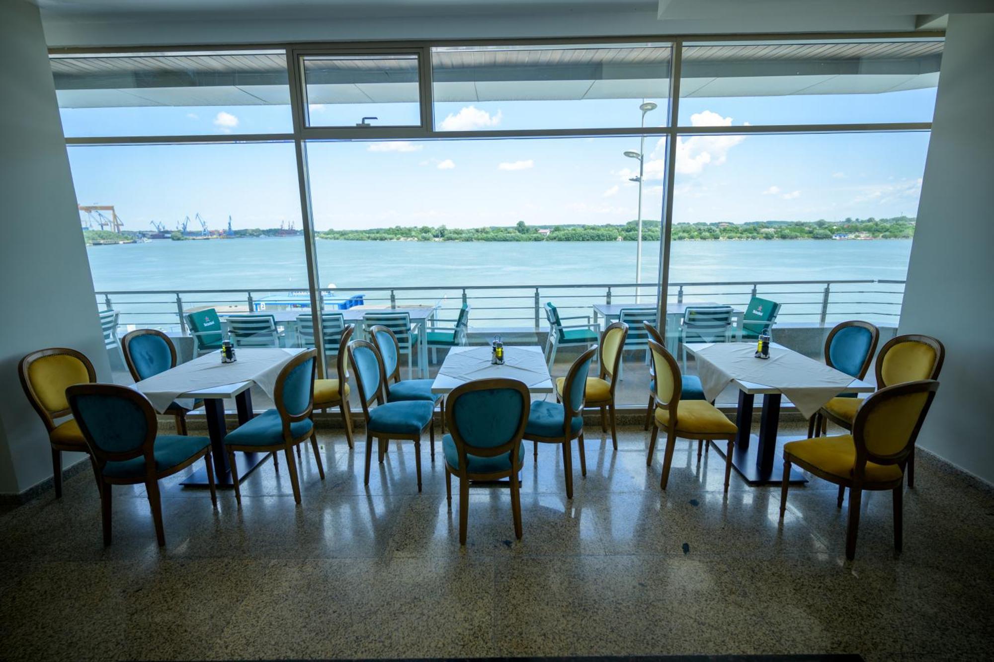 Hotel Esplanada Tulcea Bagian luar foto