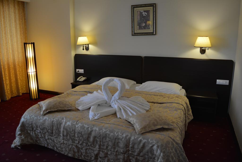 Hotel Esplanada Tulcea Bagian luar foto