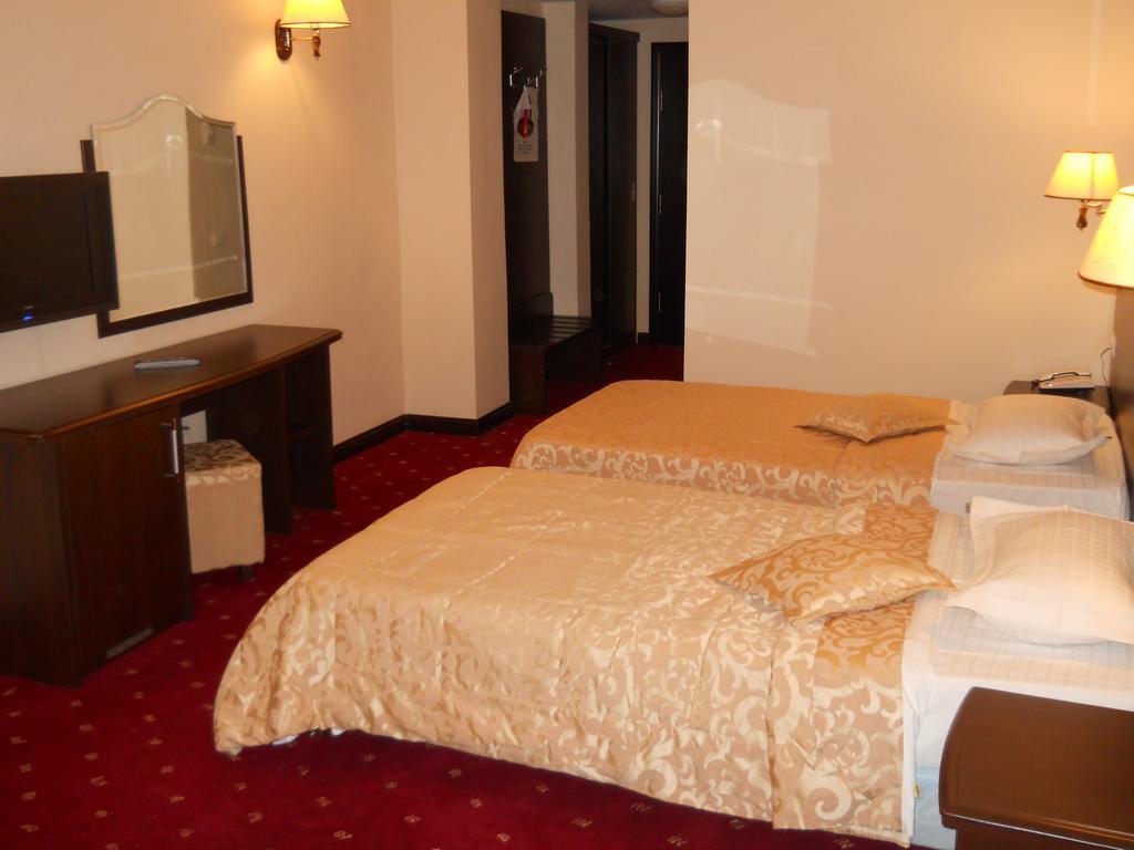 Hotel Esplanada Tulcea Bagian luar foto